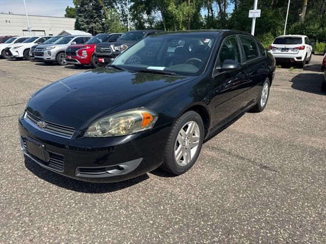 Used 2011 Chevrolet Impala LT w/ Luxury Edition Package FWD image 4