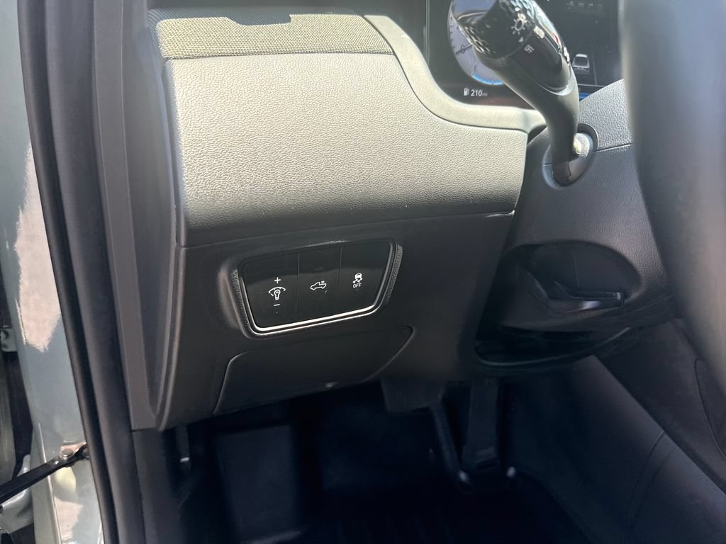 Used 2022 Hyundai Santa Cruz Limited AWD/4WD image 15