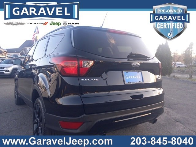 Used 2019 Ford Escape SE image 4
