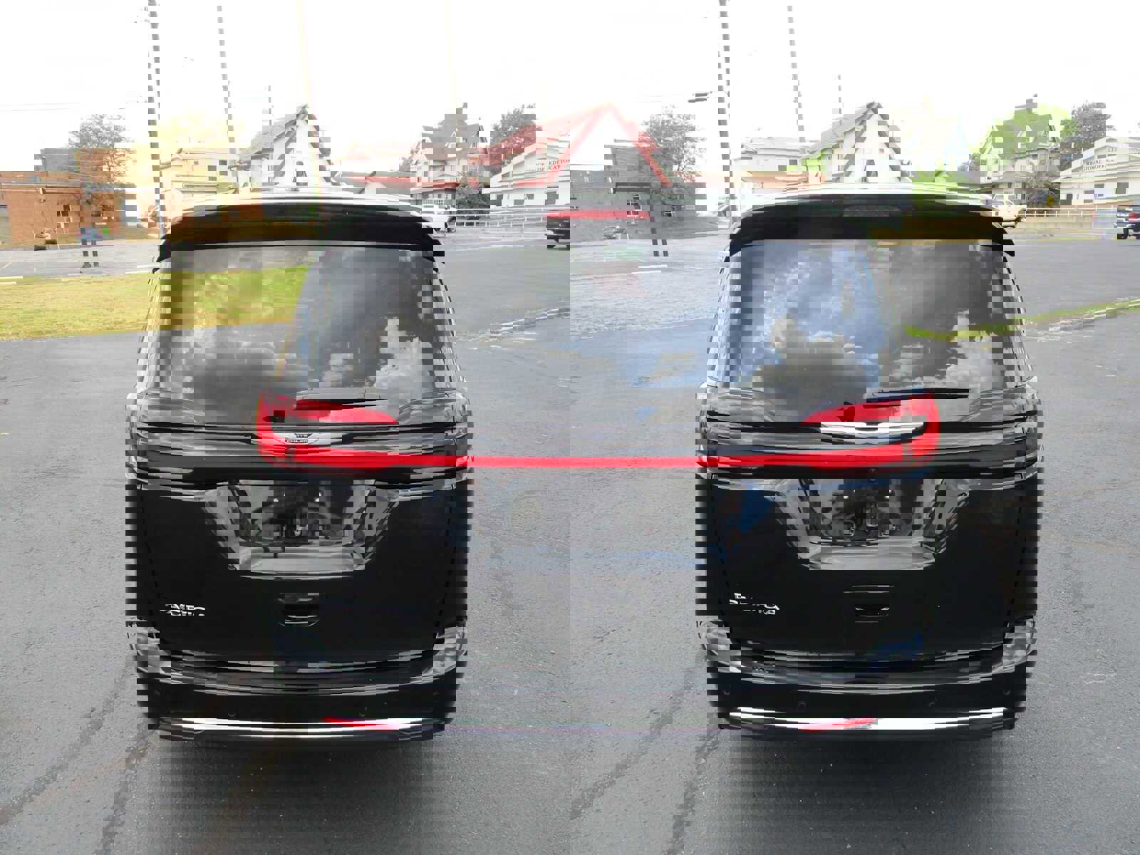 New 2026 Chrysler Pacifica Select FWD image 5