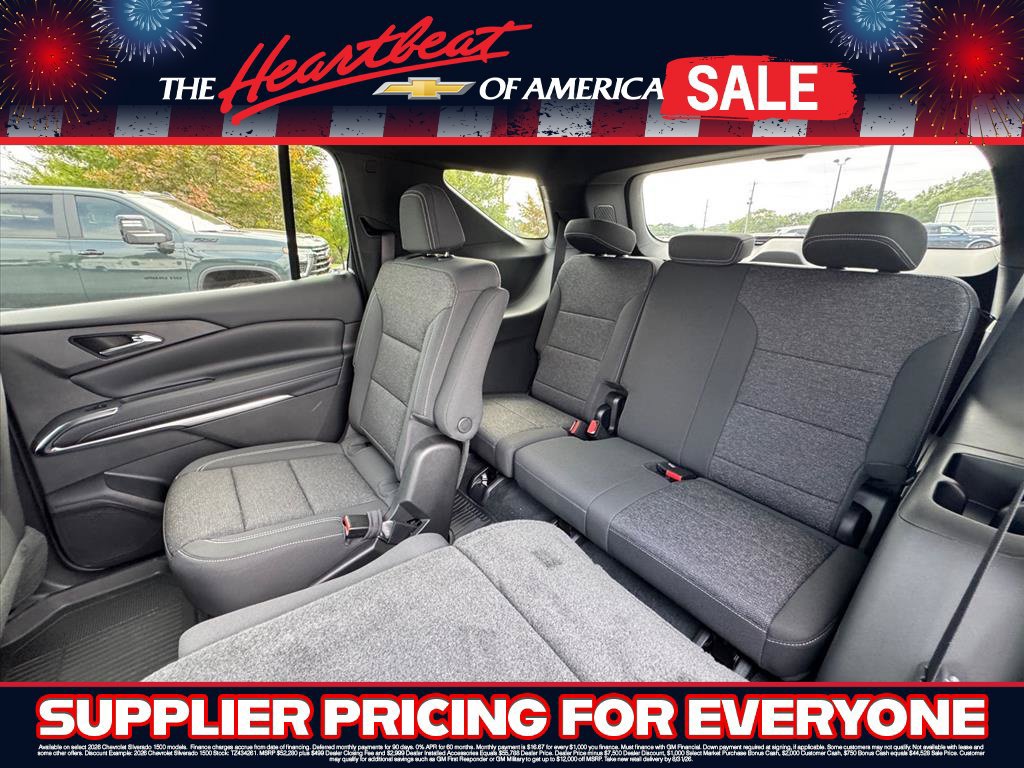 New 2027 Chevrolet Traverse LT w/ Driver Confidence Package FWD image 10