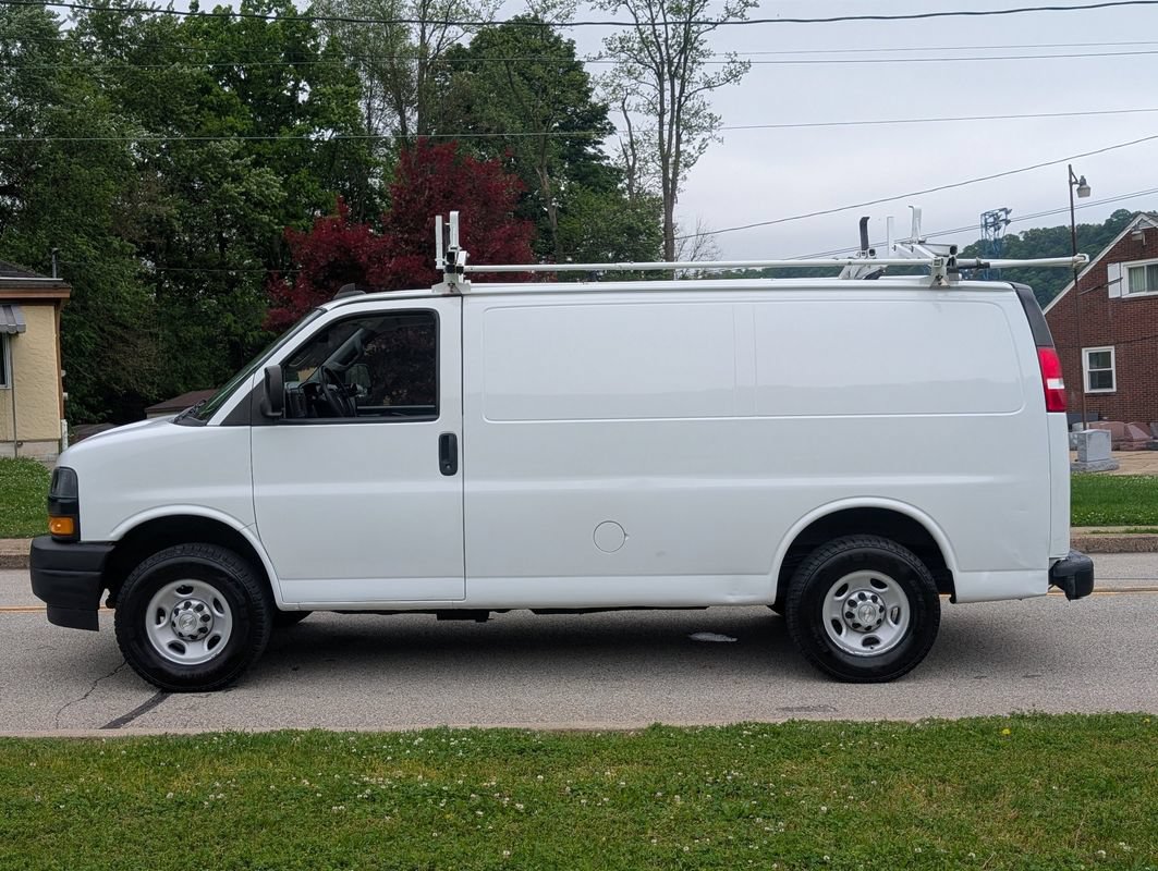 Used 2019 Chevrolet Express 2500 w/ Driver Convenience Package RWD image 9