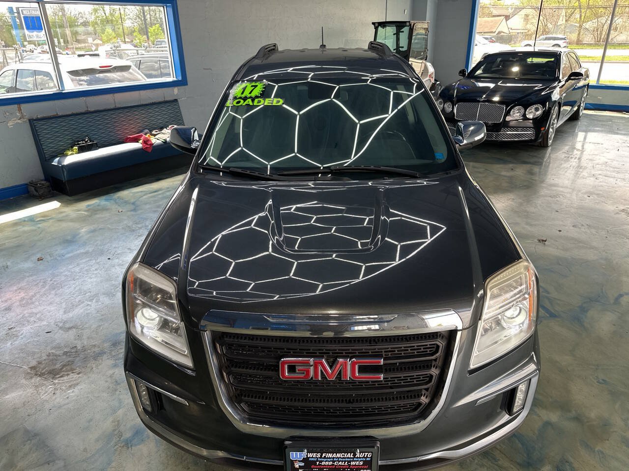 Used 2017 GMC Terrain SLE w/ Chrome Package FWD image 9