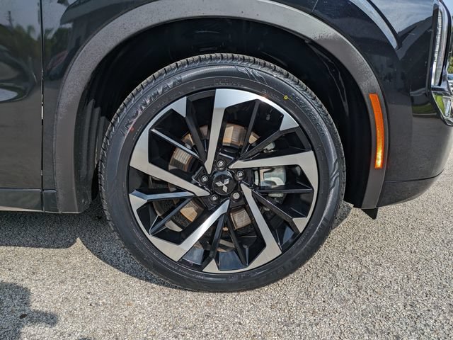 Used 2024 Mitsubishi Outlander SEL AWD/4WD image 11