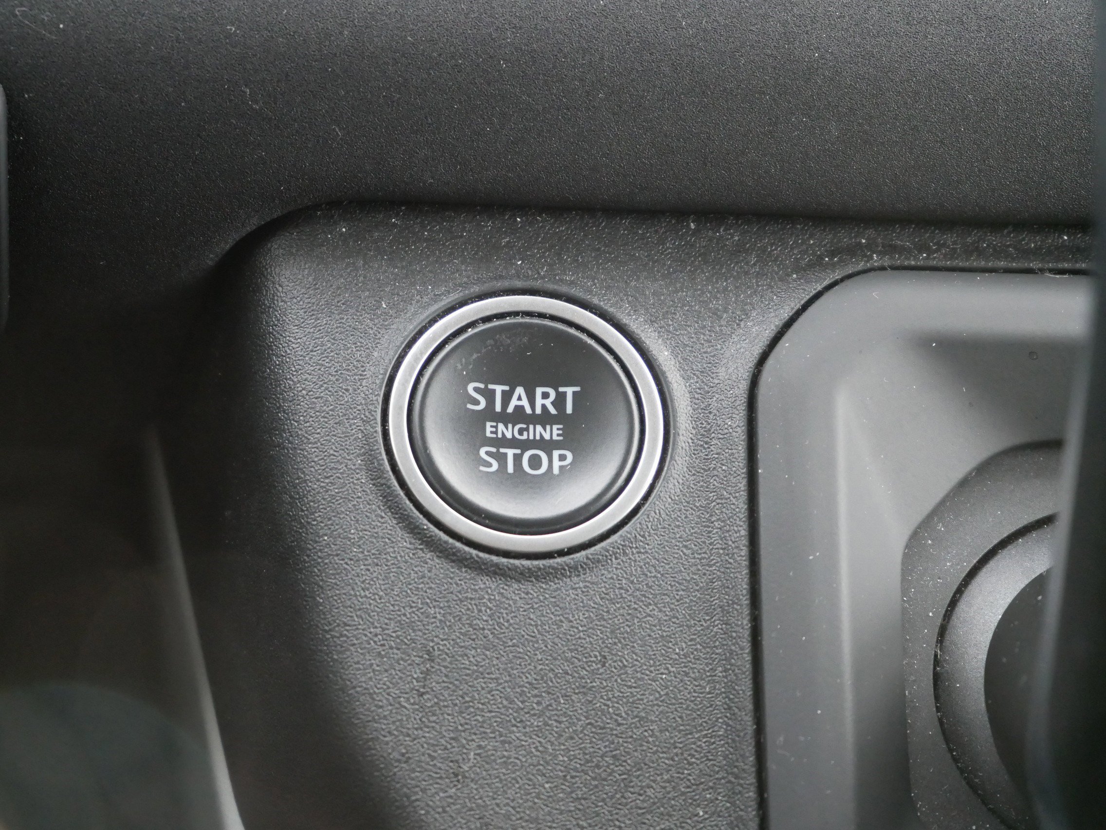 Used 2022 Land Rover Defender 110 image 27