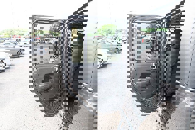 Certified 2023 Jeep Gladiator Sport AWD/4WD image 11