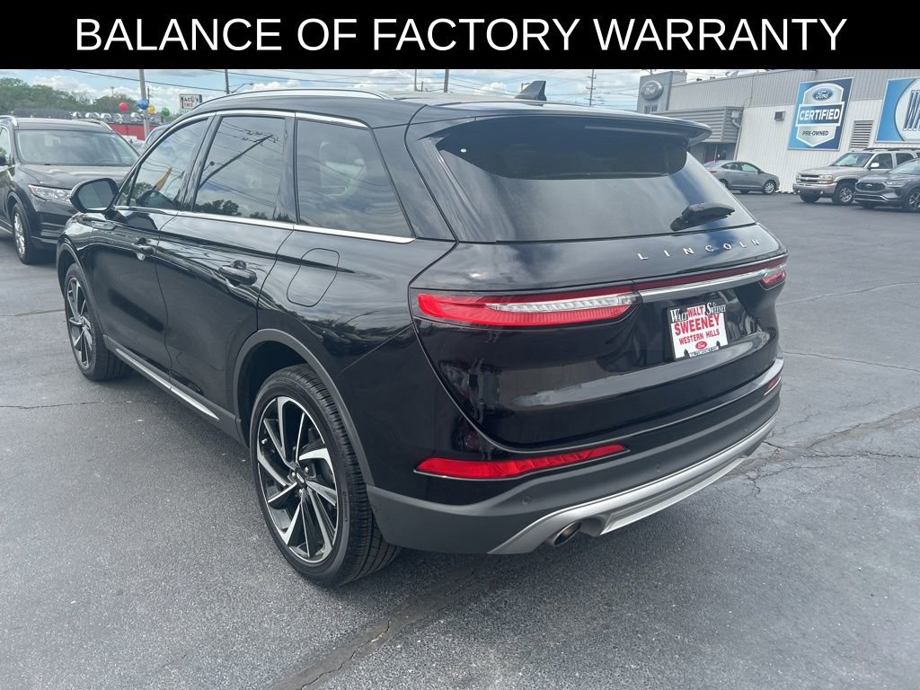 Used 2023 Lincoln Corsair Reserve w/ Equipment Group 201A FWD image 3