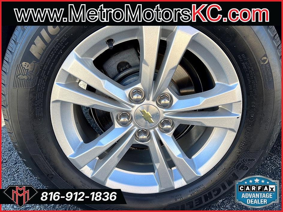 Used 2010 Chevrolet Equinox LS FWD image 16