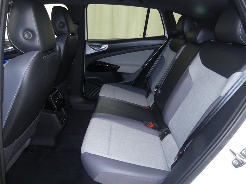 Used 2023 Volkswagen ID.4 Pro image 22