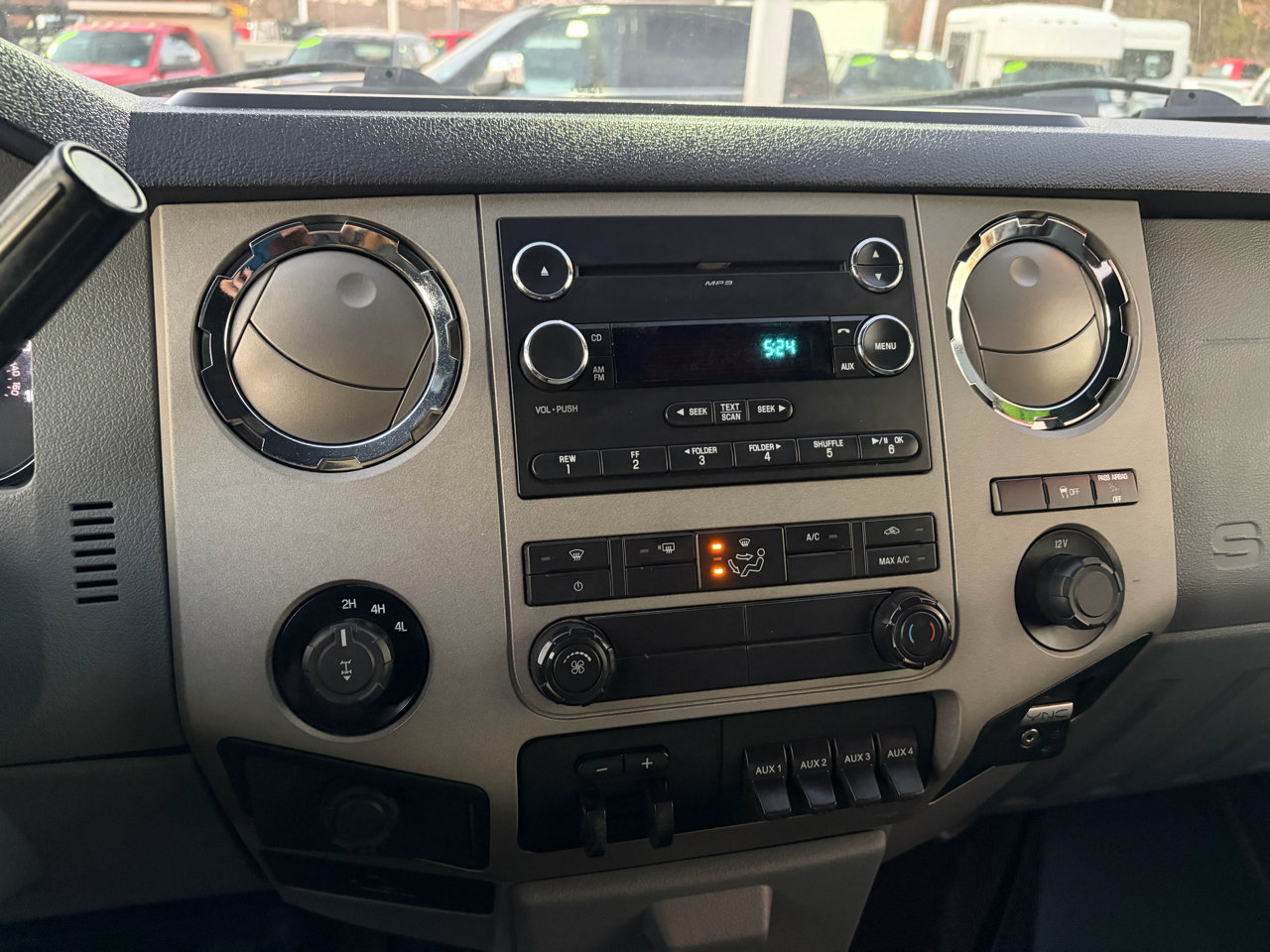 Used 2016 Ford F250 XLT w/ XLT Premium Package image 34