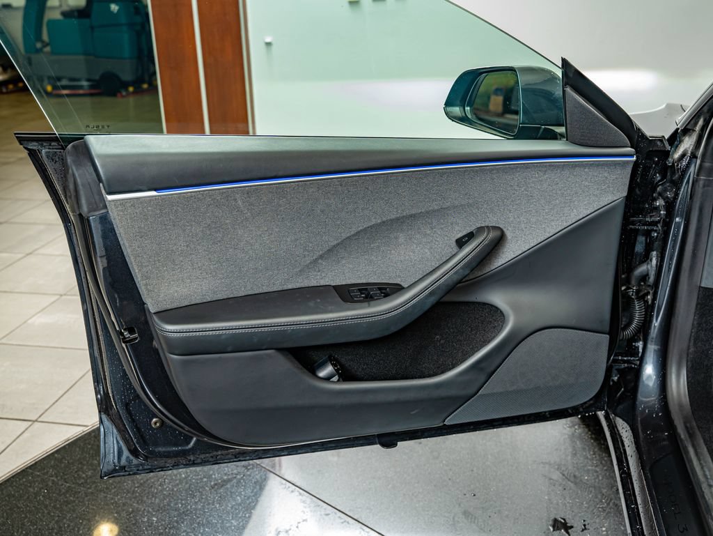 Used 2024 Tesla Model 3 Long Range RWD image 18
