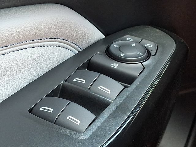 New 2026 Chevrolet Trax LT w/ LT Convenience Package FWD image 19