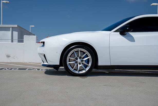 Used 2024 Dodge Charger Daytona Scat Pack w/ Plus Group AWD/4WD image 3