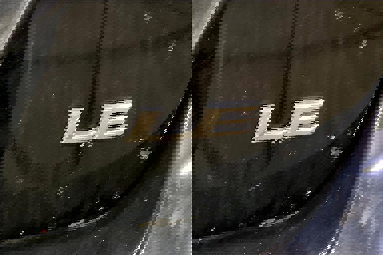 Used 2019 Toyota Camry LE image 9