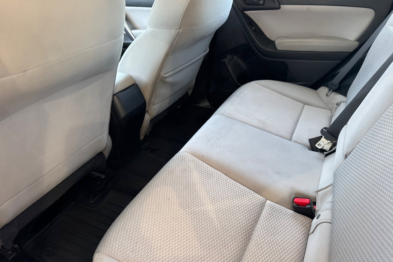 Used 2016 Subaru Forester 2.5i Premium w/ Popular Package #1 AWD/4WD image 15