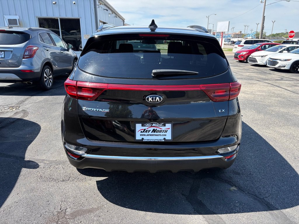 Used 2022 Kia Sportage EX AWD/4WD image 4