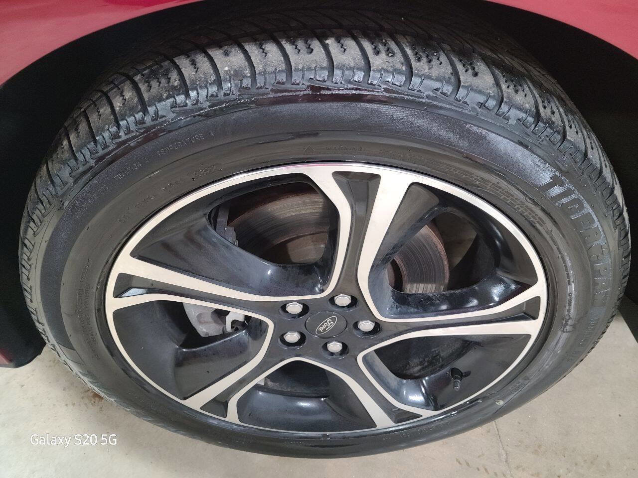 Used 2019 Ford Edge ST w/ Equipment Group 401A image 14