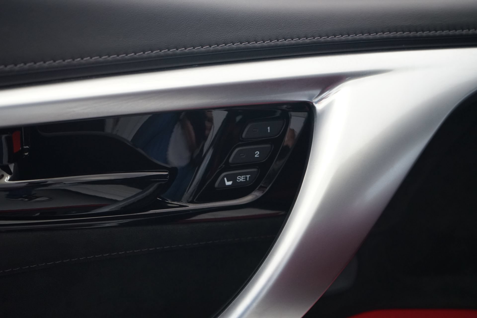 Used 2017 Acura NSX AWD/4WD image 18