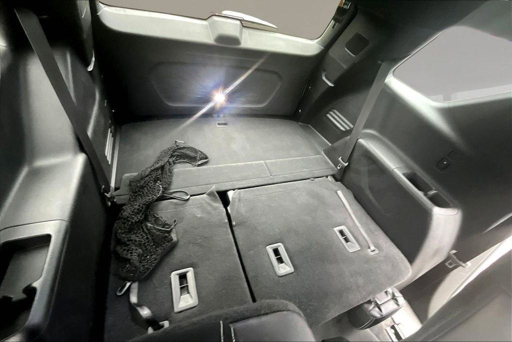 Used 2023 Chevrolet Traverse LT w/ Midnight/Sport Edition AWD/4WD image 26