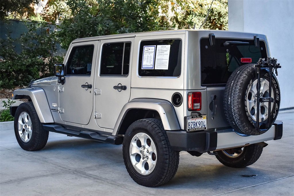 Used 2015 Jeep Wrangler Unlimited Sahara image 4