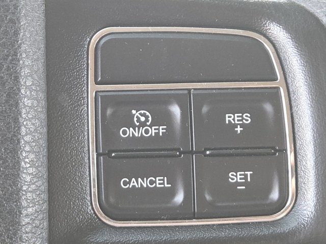 Used 2017 Dodge Grand Caravan SE w/ Power Window Group FWD image 4