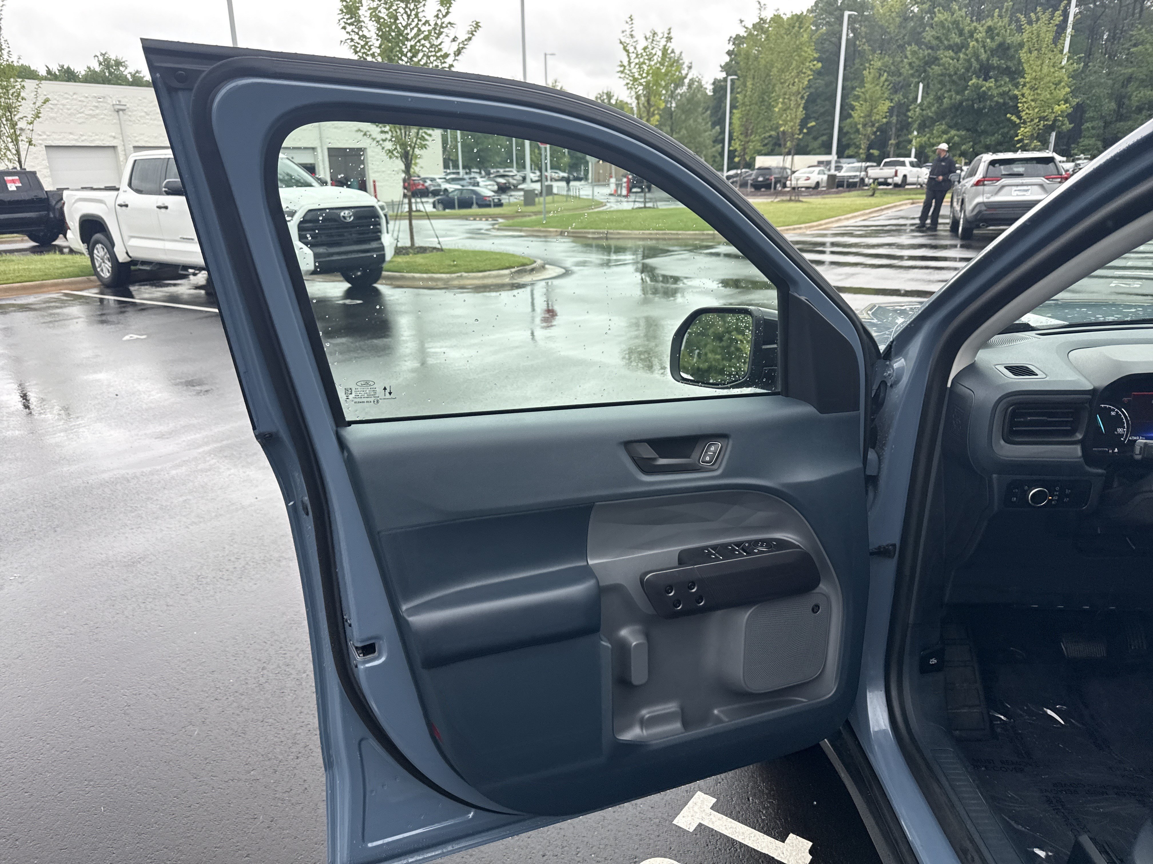 Used 2024 Ford Maverick Lariat w/ Black Appearance Package FWD image 14