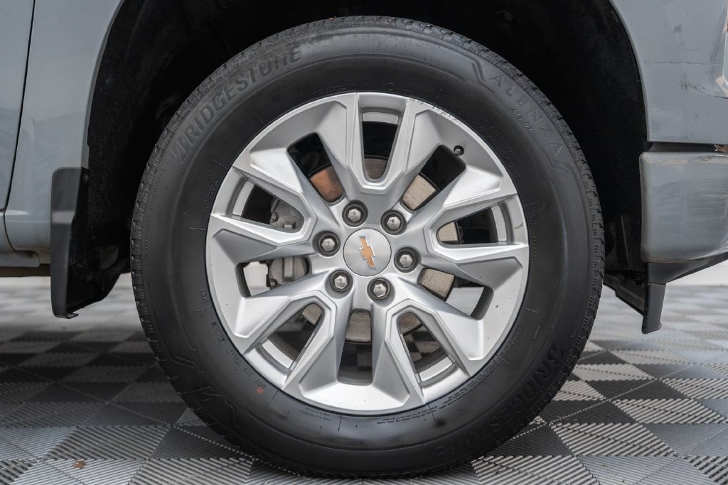 Used 2024 Chevrolet Silverado 1500 Custom AWD/4WD image 18