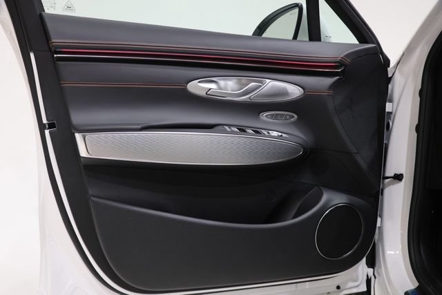 New 2026 Genesis GV70 2.5T Sport Prestige AWD/4WD image 17