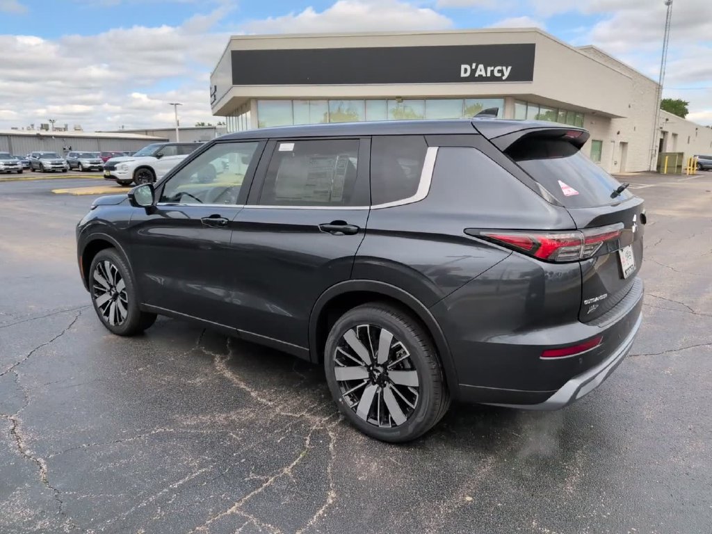 New 2026 Mitsubishi Outlander SE AWD/4WD image 15