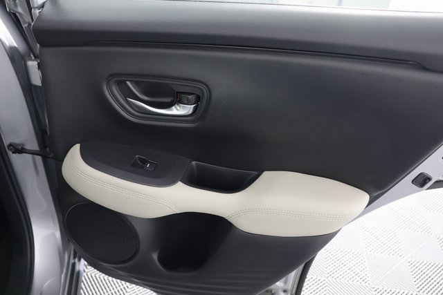 Used 2023 Honda HR-V LX image 25