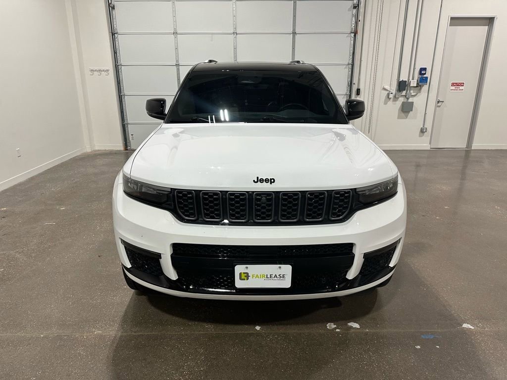 Used 2023 Jeep Grand Cherokee L Summit w/ High Altitude Package image 3