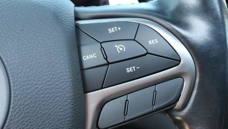 Used 2020 Jeep Grand Cherokee Limited X AWD/4WD image 9
