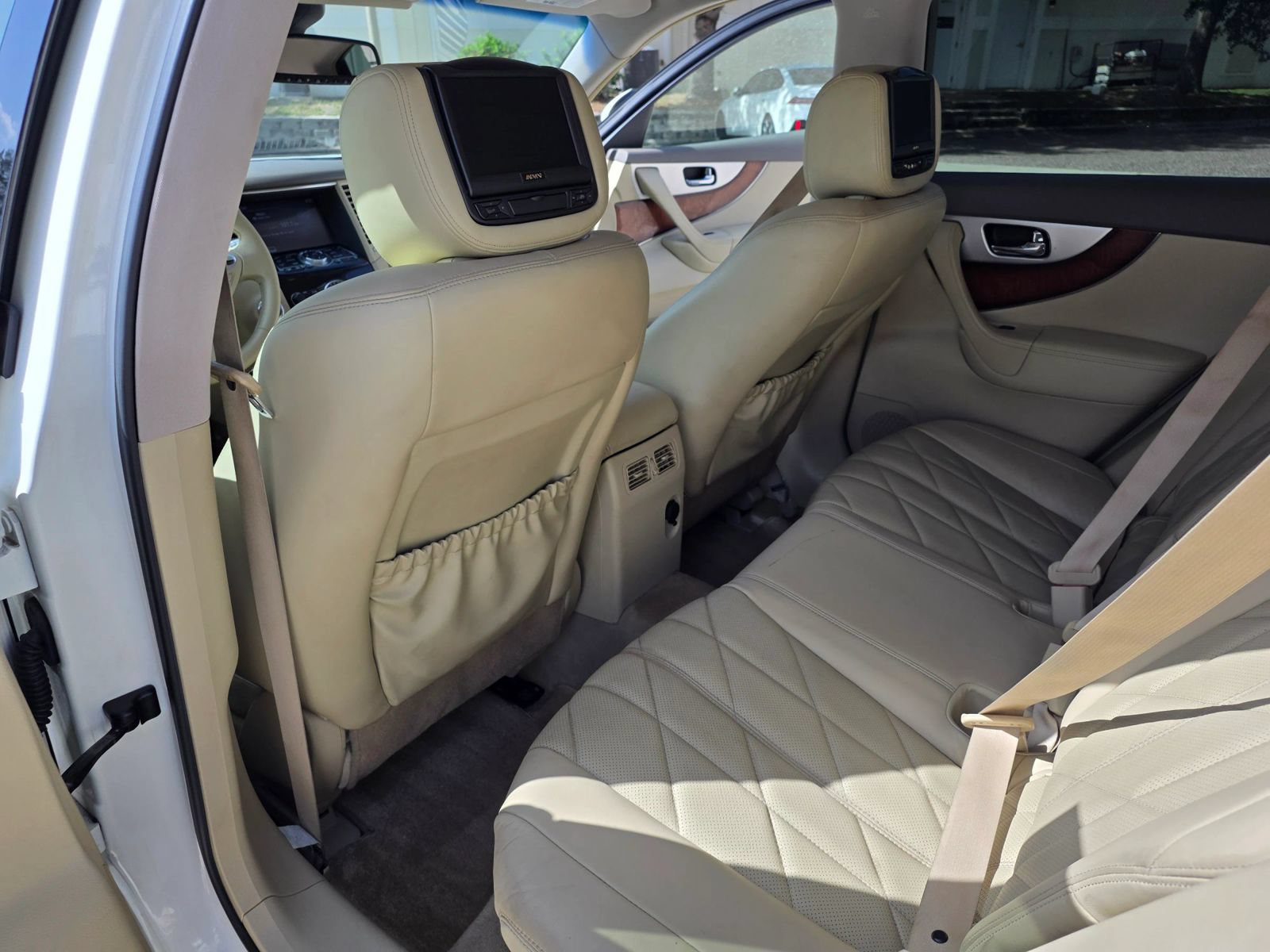 Used 2012 INFINITI FX35 2WD w/ Premium Pkg image 25