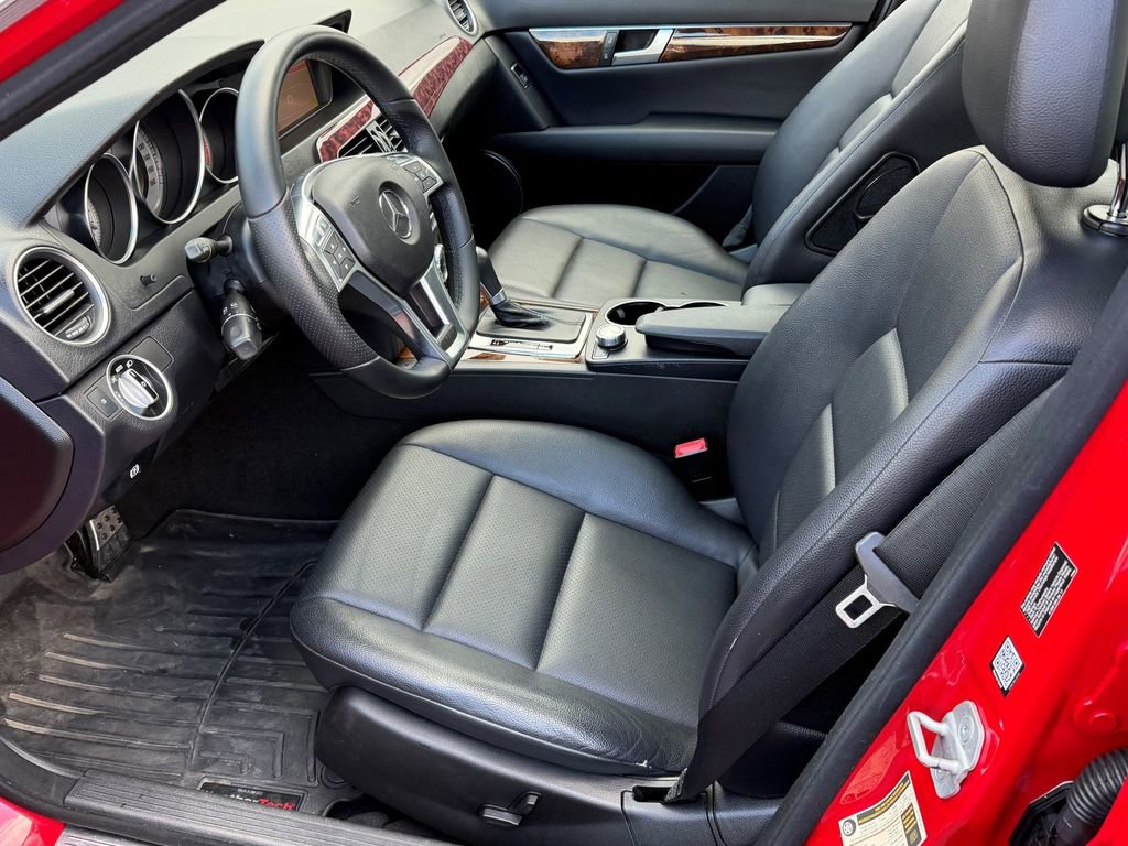 Used 2012 Mercedes-Benz C 300 4MATIC Sedan image 19