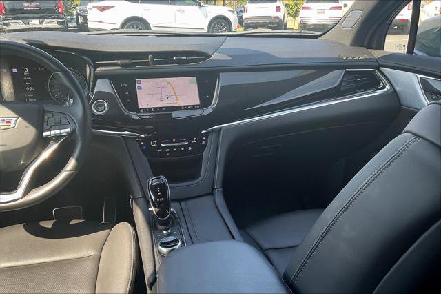 Used 2024 Cadillac XT6 Sport image 9