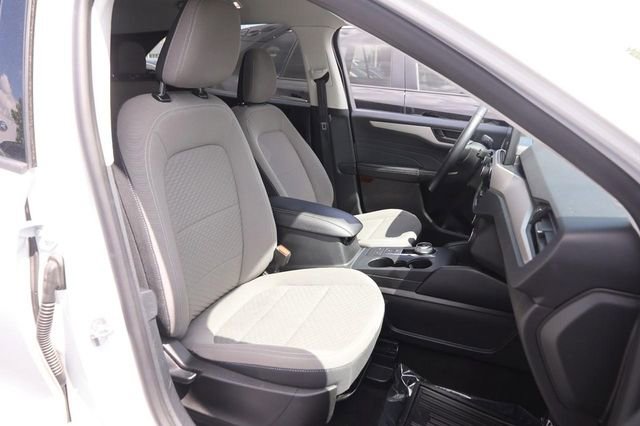 Used 2022 Ford Escape SE w/ Convenience Package FWD image 27