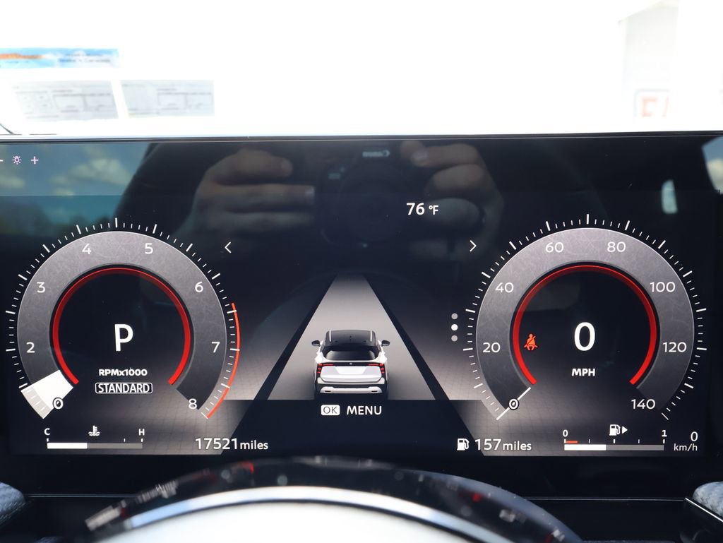 Used 2025 Nissan Kicks SR image 18