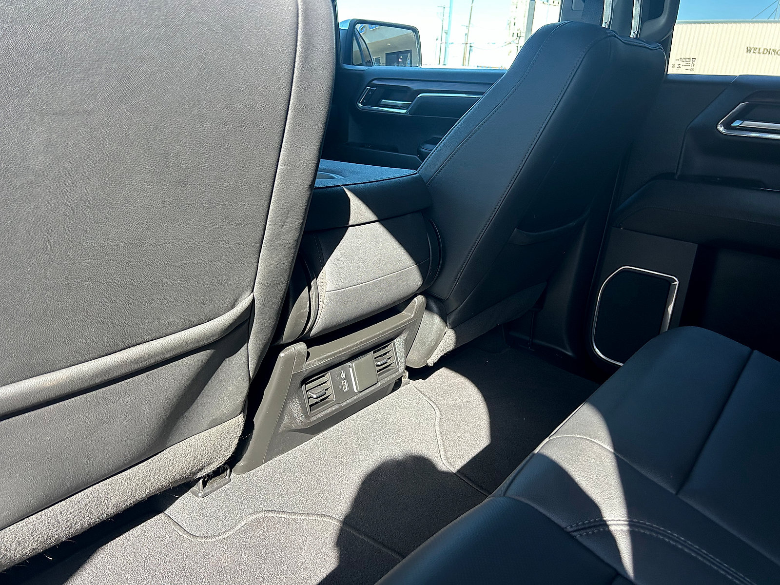 Used 2024 GMC Sierra 1500 SLT AWD/4WD image 22