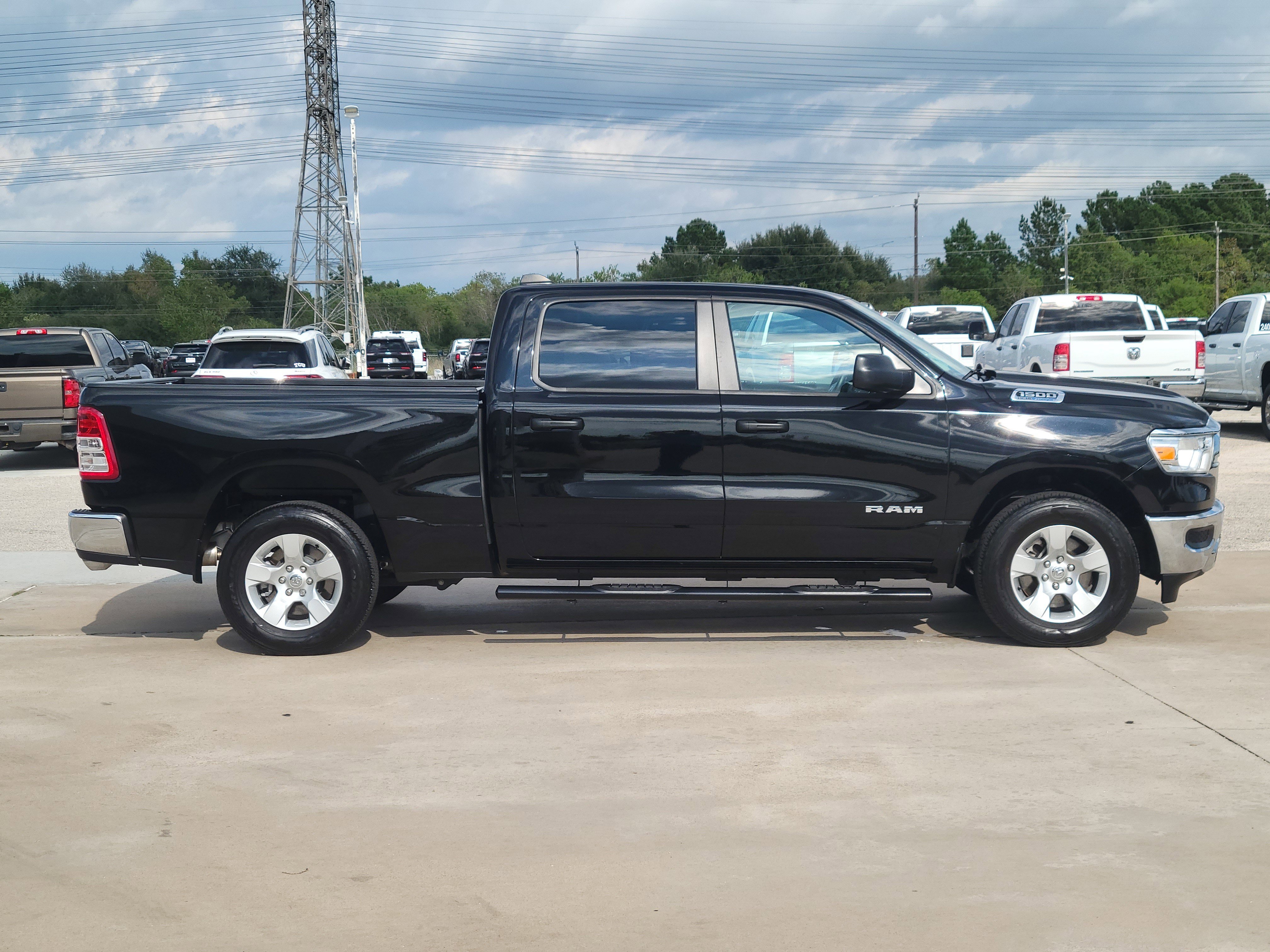 Used 2024 RAM 1500 Big Horn image 3