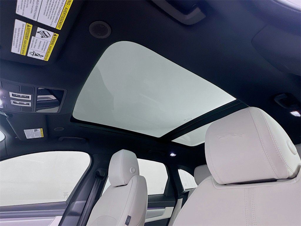 Used 2025 Jaguar F-PACE R-Dynamic S image 23