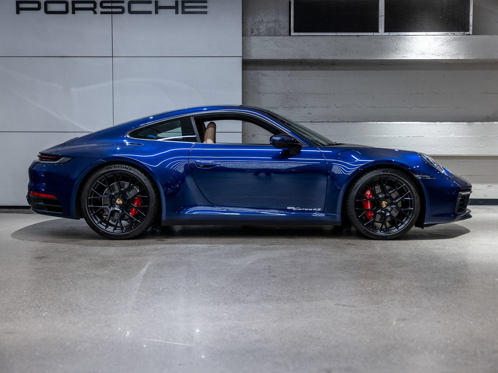 Certified 2024 Porsche 911 Carrera 4S w/ Sport Package AWD/4WD image 9