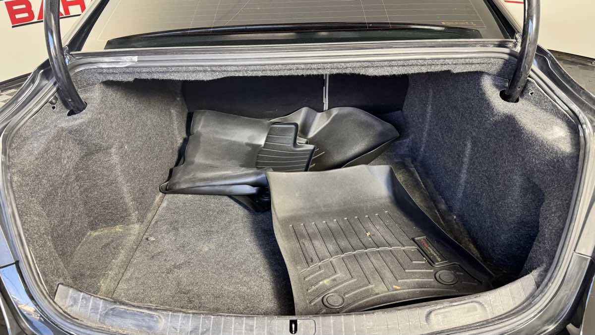 Used 2017 Chevrolet Impala Premier FWD image 34