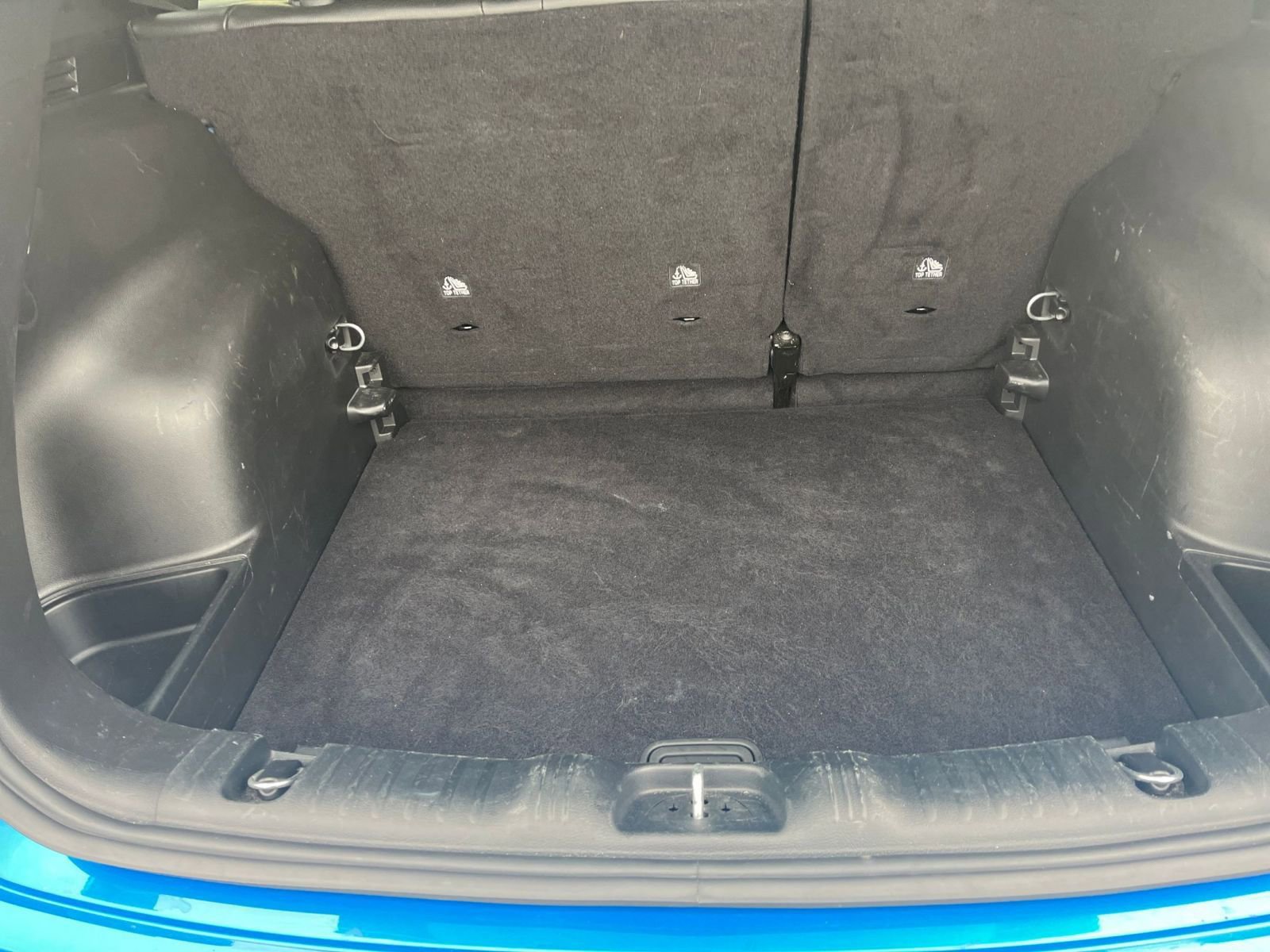 Used 2025 Jeep Compass Trailhawk image 30