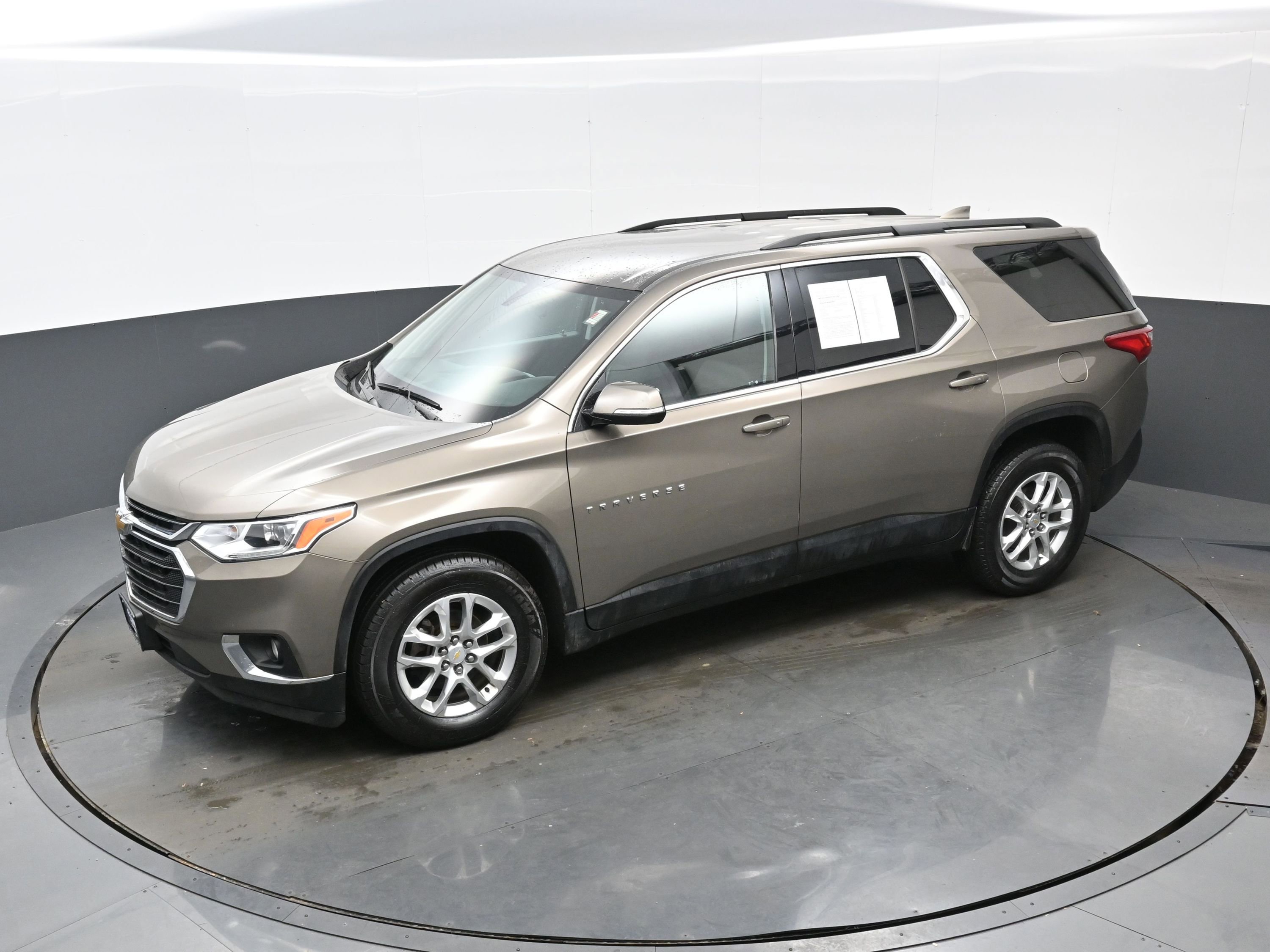 Used 2020 Chevrolet Traverse LT image 31