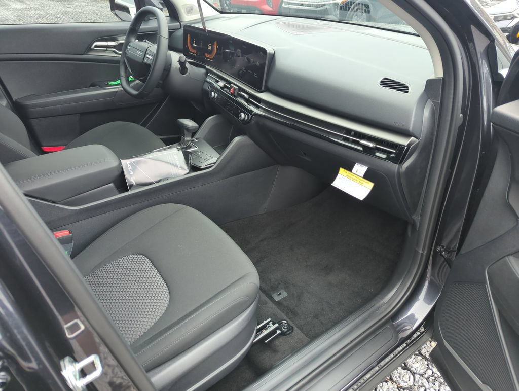 New 2026 Kia Sportage LX w/ LX Convenience Package FWD image 34