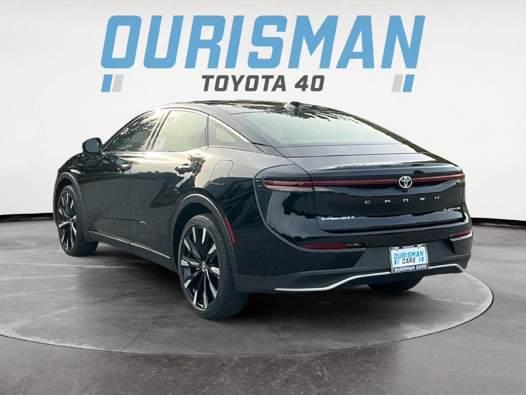 New 2026 Toyota Crown Platinum AWD/4WD image 5