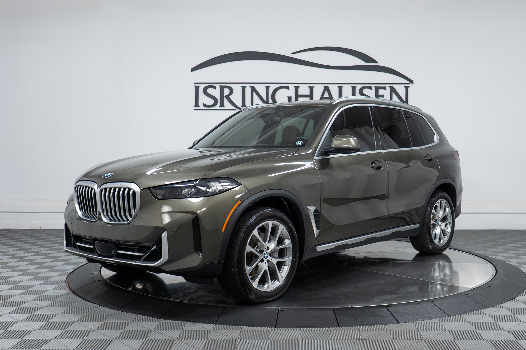 Used 2024 BMW X5 xDrive40i w/ Parking Assistance Package AWD/4WD image 1