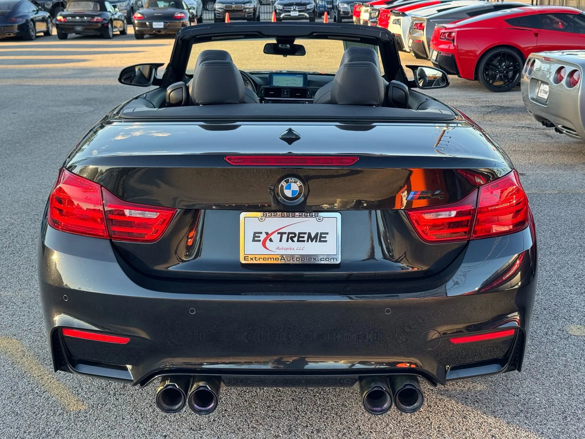 Used 2015 BMW M4 Convertible image 5