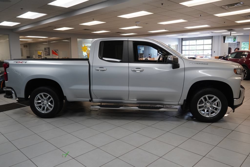 Used 2020 Chevrolet Silverado 1500 LT w/ All-Star Edition AWD/4WD image 12