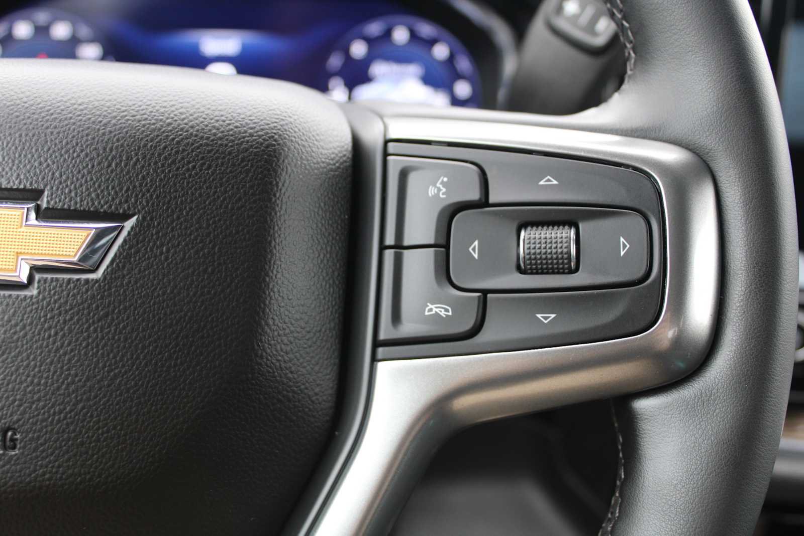 Certified 2023 Chevrolet Silverado 1500 LT AWD/4WD image 15